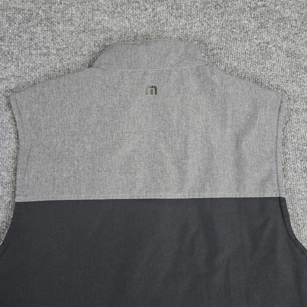 Travis Mathew Mens L Full Zip Gray Black Golf Vest Outerwear Stretch Travel - Picture 5 of 12